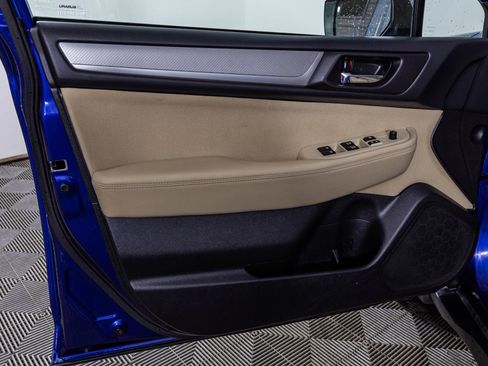 Used 2017 Subaru Outback 2.5i Premium image 38