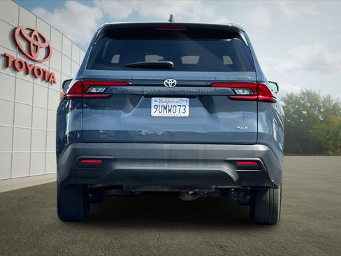 Certified 2025 Toyota Grand Highlander FWD image 4