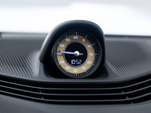 Used 2021 Porsche Taycan Turbo S image 32