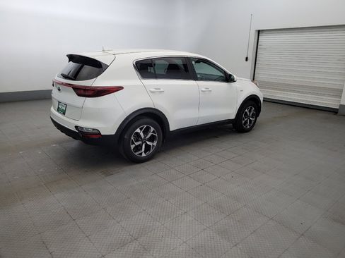 Used 2022 Kia Sportage LX AWD/4WD image 10