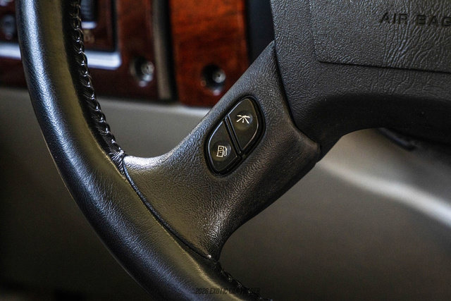 Used 2003 HUMMER H2 w/ Preferred Equipment Group AWD/4WD image 37
