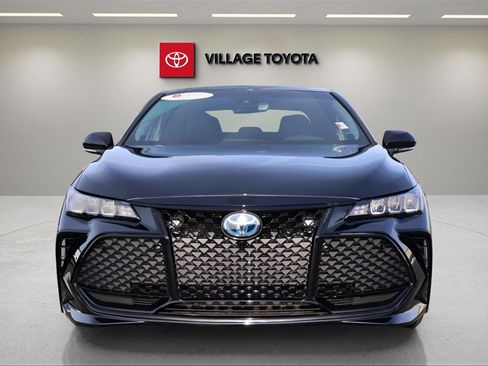 Certified 2019 Toyota Avalon XSE image 8