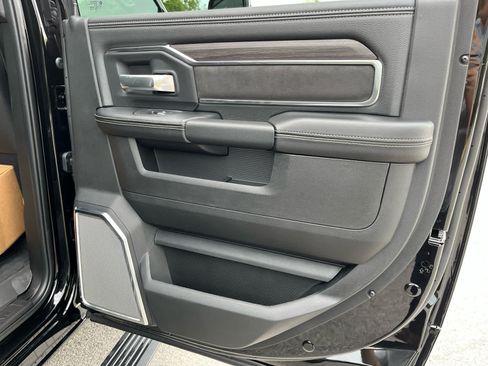 New 2026 RAM 3500 Laramie AWD/4WD image 35