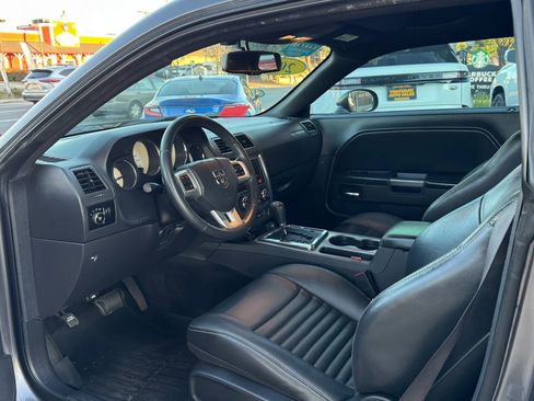 Used 2014 Dodge Challenger R/T Plus image 23