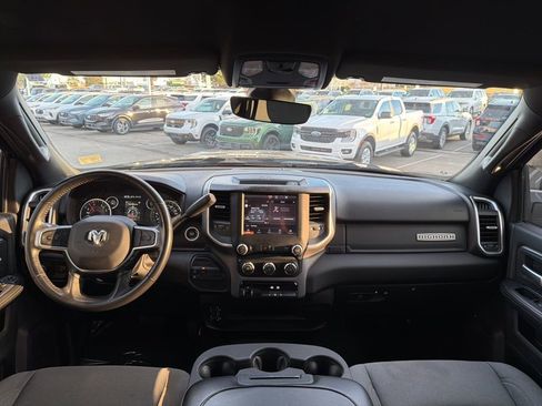 Used 2024 RAM 3500 Big Horn image 23