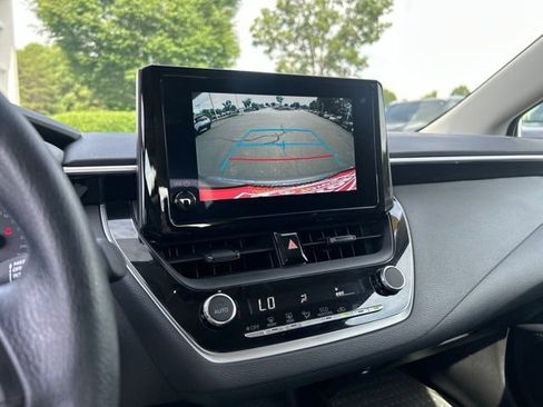 Used 2025 Toyota Corolla LE FWD image 24