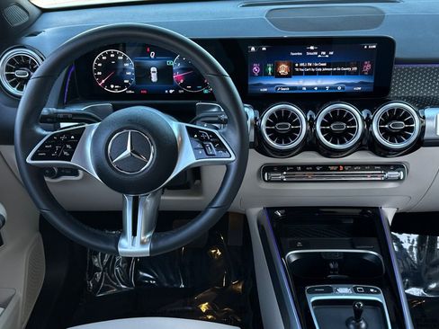 Certified 2025 Mercedes-Benz GLB 250 GLB 250 image 27