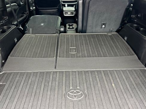Certified 2017 Toyota Highlander SE image 20
