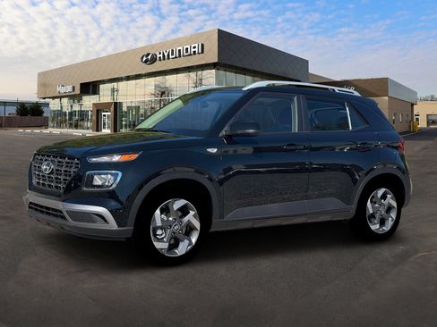 New 2026 Hyundai Venue SEL image 2