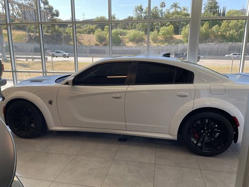 Used 2022 Dodge Charger SRT Hellcat image 5