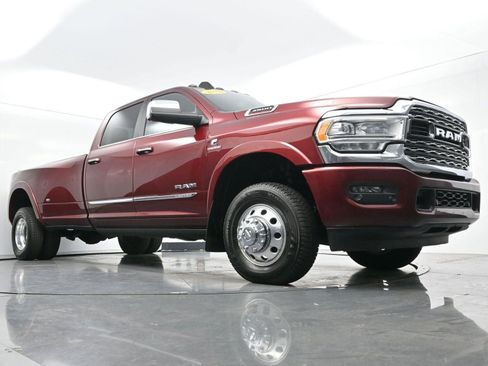 Used 2022 RAM 3500 Limited w/ Body Color Bumper Group image 45