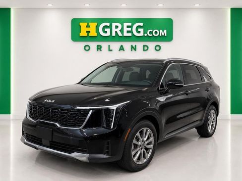 Used 2024 Kia Sorento S w/ Panoramic Sunroof Package FWD image 4