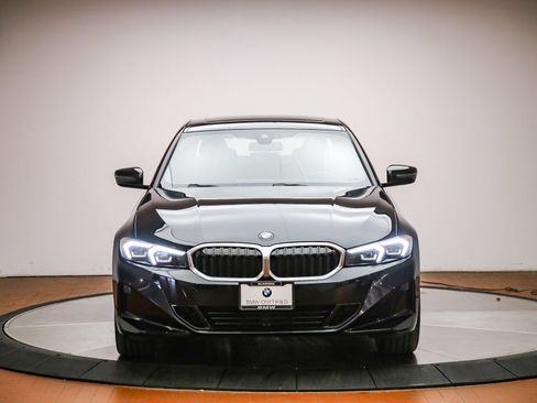 Certified 2023 BMW 330i Sedan w/ Premium Package RWD image 7