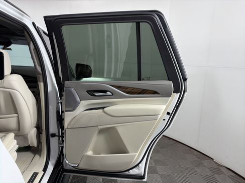 Used 2024 Cadillac Escalade Sport Platinum image 44