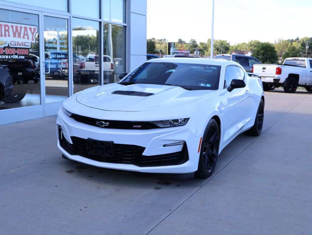 Used 2021 Chevrolet Camaro SS RWD image 6