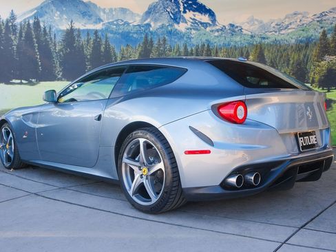 Used 2012 Ferrari FF image 4