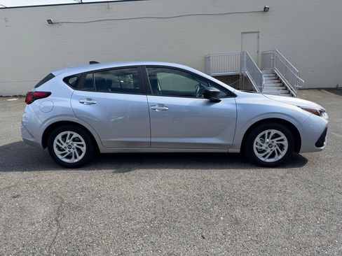 Used 2024 Subaru Impreza 2.0i AWD/4WD image 8