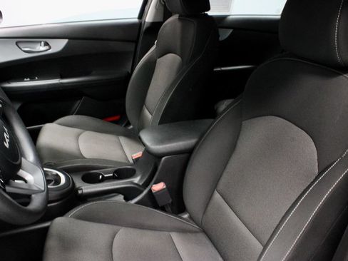 Used 2023 Kia Forte LXS FWD image 23