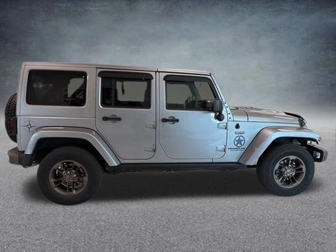 Used 2016 Jeep Wrangler Unlimited Sahara image 6
