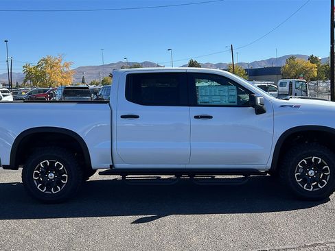 New 2026 Chevrolet Silverado 1500 ZR2 image 4