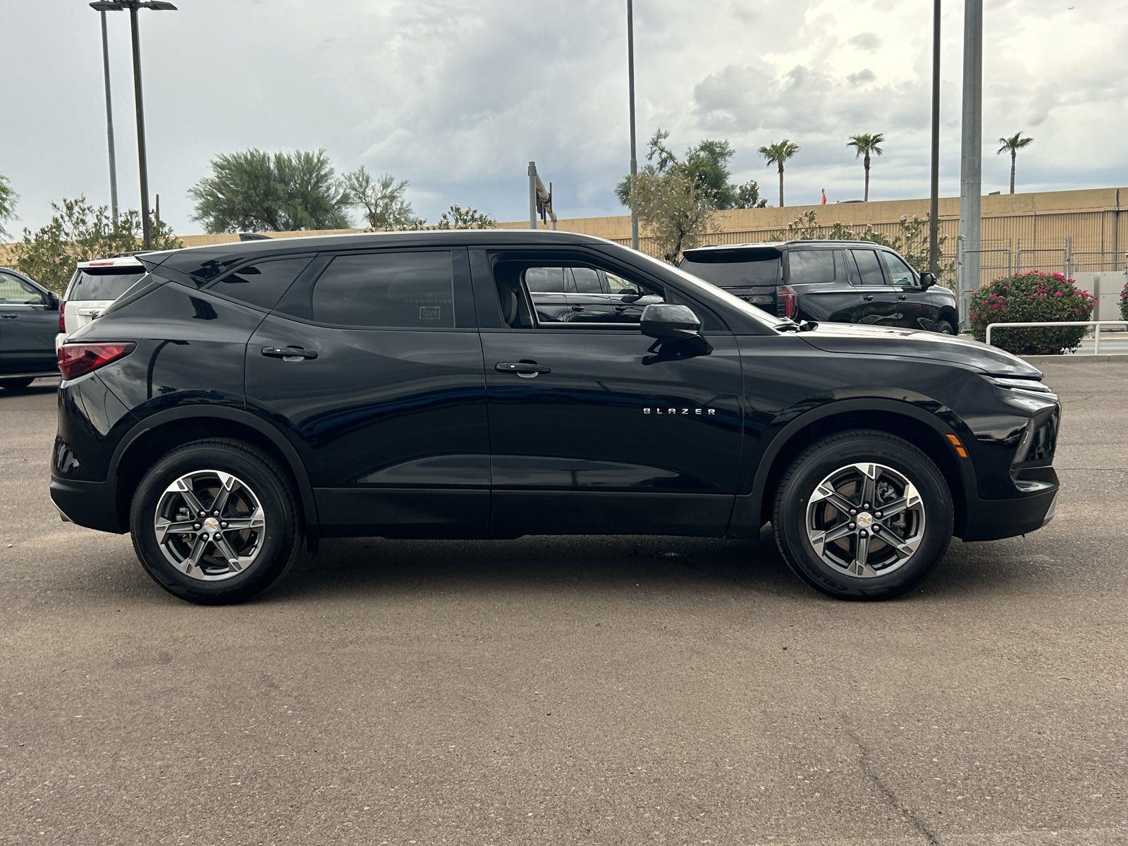 Certified 2025 Chevrolet Blazer LT FWD image 6