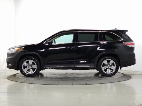 Used 2014 Toyota Highlander Limited w/ Driver Technology Package image 4