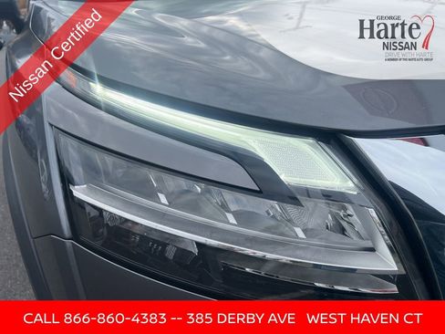 Certified 2022 Nissan Pathfinder Platinum image 38