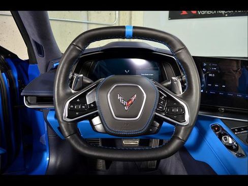 Used 2024 Chevrolet Corvette Stingray Premium Conv w/ Z51 Performance Package RWD image 15