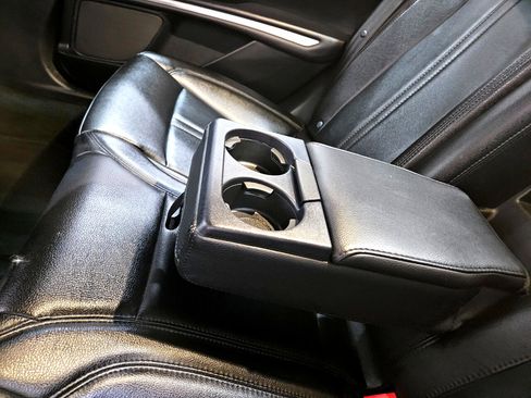 Used 2016 Lincoln MKZ image 29