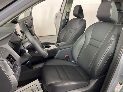 New 2026 Nissan Rogue SV image 18