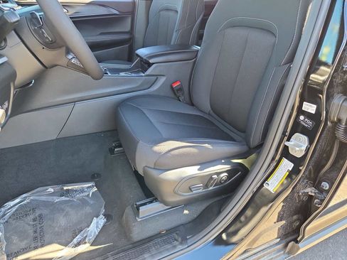 New 2025 Jeep Grand Cherokee Laredo X w/ Luxury Tech Group I image 15