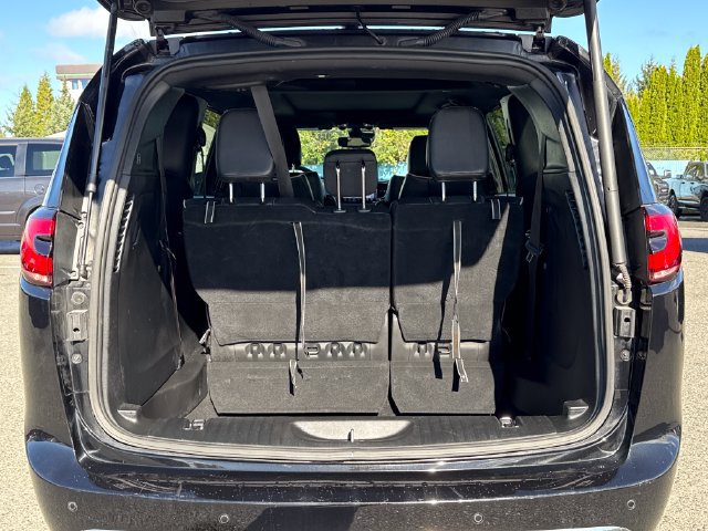 Used 2026 Chrysler Pacifica Limited FWD image 16