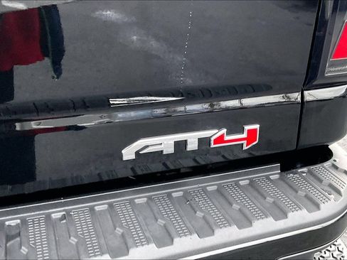 Used 2025 GMC Sierra 3500 AT4 w/ AT4 Premium Plus Package image 14