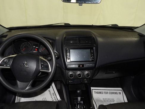 Used 2020 Mitsubishi Outlander Sport ES FWD image 10