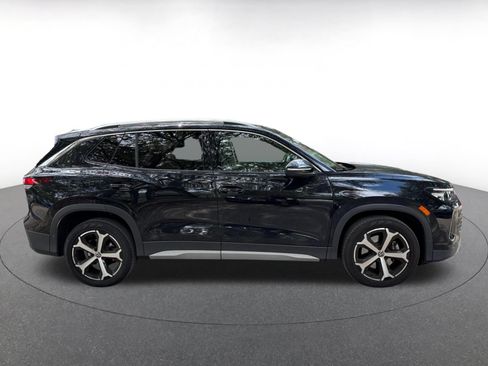 Used 2026 Volkswagen Tiguan SE AWD/4WD image 11