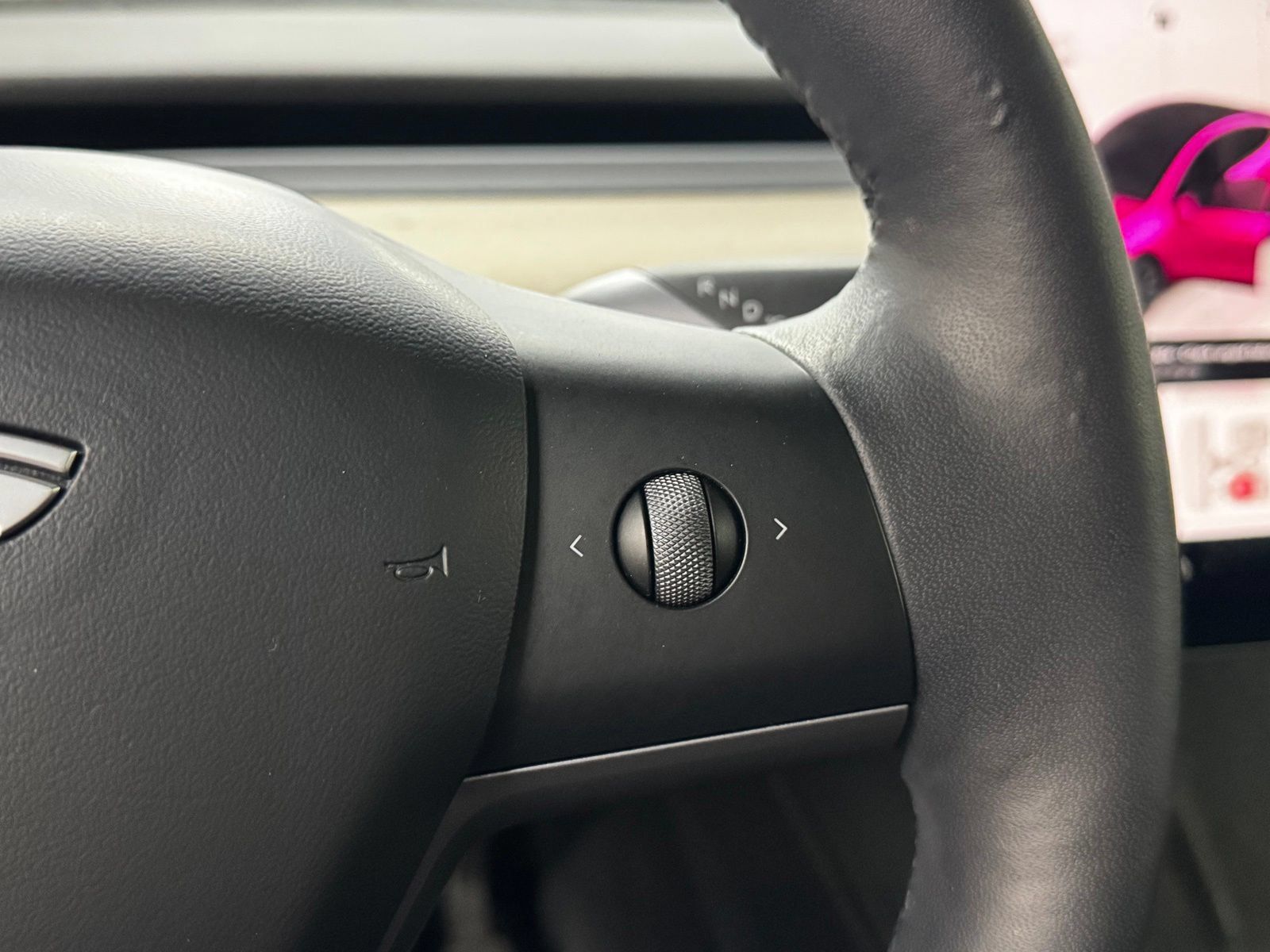 Used 2022 Tesla Model Y Long Range AWD/4WD image 19
