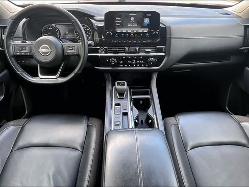 Used 2023 Nissan Pathfinder SL w/ SL Premium Package image 15