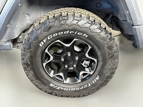 Used 2021 Jeep Wrangler Unlimited Rubicon 4xe w/ Steel Bumper Group image 37