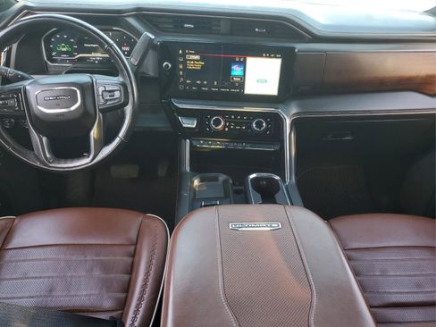 Used 2024 GMC Sierra 3500 Denali Ultimate image 10