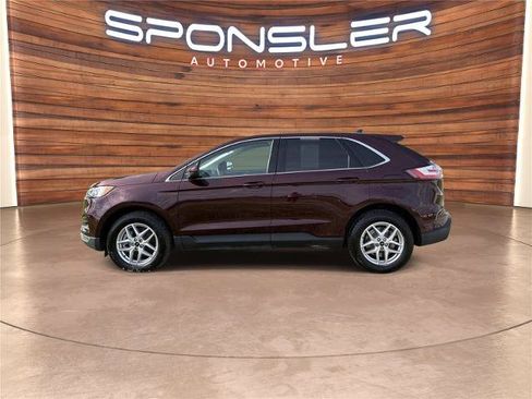 Certified 2024 Ford Edge SEL w/ Convenience Package AWD/4WD image 2