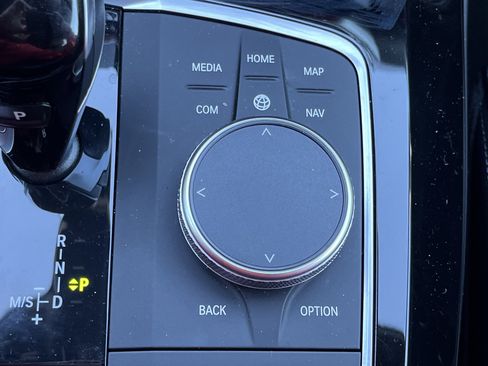 Used 2025 BMW X4 xDrive30i image 8