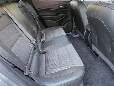 Used 2025 Chevrolet Trax LT FWD image 18