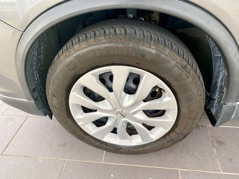 Used 2019 Nissan Rogue S FWD image 10