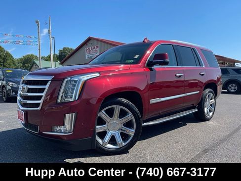 Used 2017 Cadillac Escalade Luxury AWD/4WD image 1