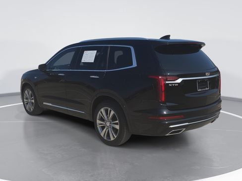 Used 2024 Cadillac XT6 Premium Luxury w/ Platinum Package FWD image 5