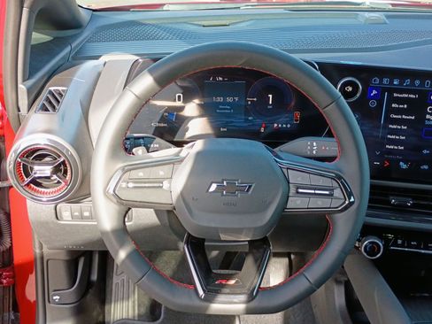 New 2026 Chevrolet Equinox EV RS image 29