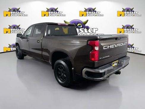 Used 2019 Chevrolet Silverado 1500 LT w/ True North Edition AWD/4WD image 7