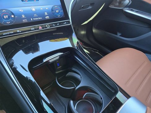 Used 2024 Mercedes-Benz GLC 43 AMG 4MATIC image 21