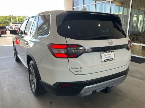 Certified 2025 Honda Pilot EX-L image 22