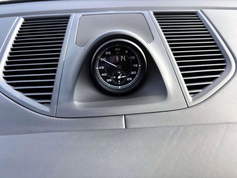 Used 2025 Porsche Macan Turbo image 37